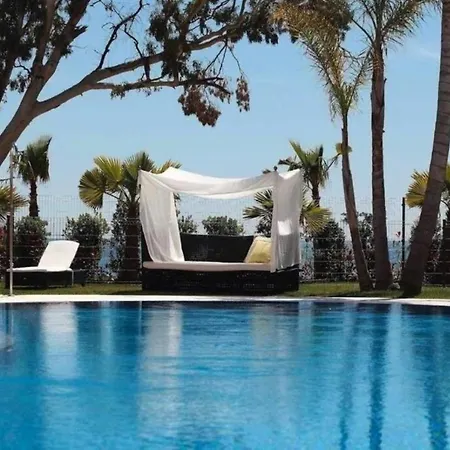 111 - 2 Beds Private Pool Apartment *